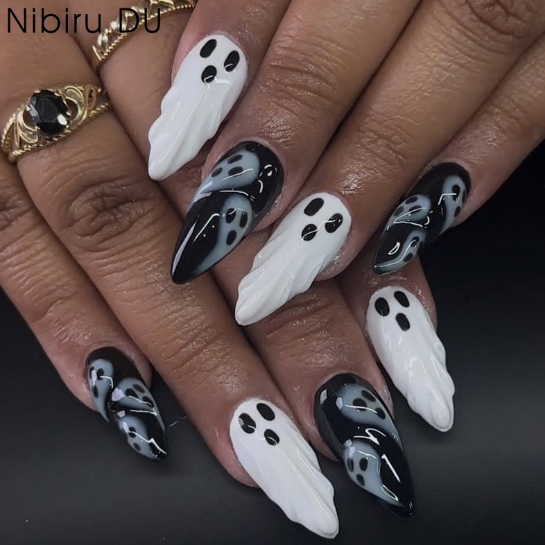 Nail Art Emerald - 30 pièces 2025 Halloween amande forme