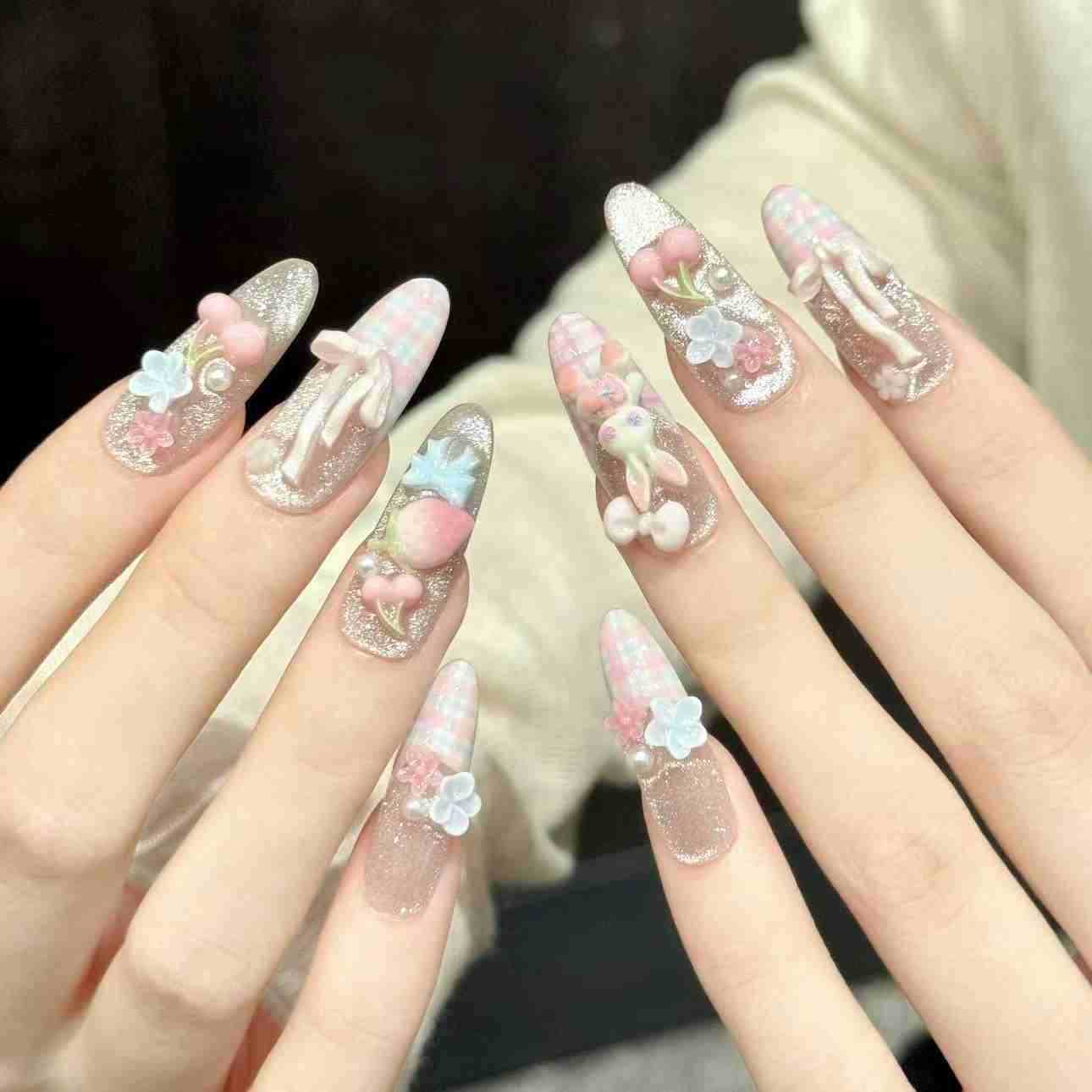 10 pièces de décorations d'ong - Nail Art Emerald avis et prix