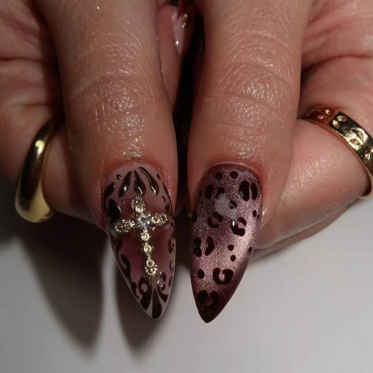 Faux ongles dégradés rouge bor - Nail Art Design avis et prix
